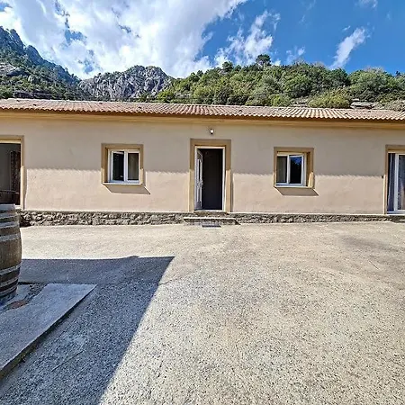 A Guinguetta Bed and Breakfast 3*