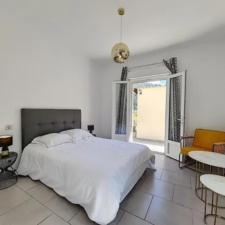 A Guinguetta Bed & Breakfast